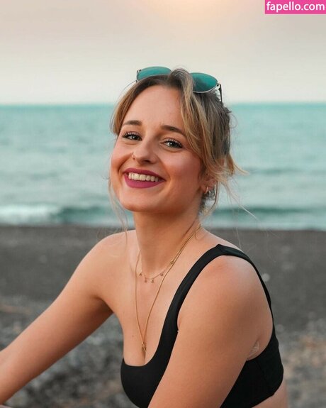 Camille LV sexy pornstar images