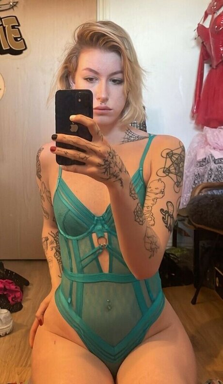 Sisterwhippy sexy star photos