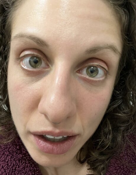 Victoria Liro model art images