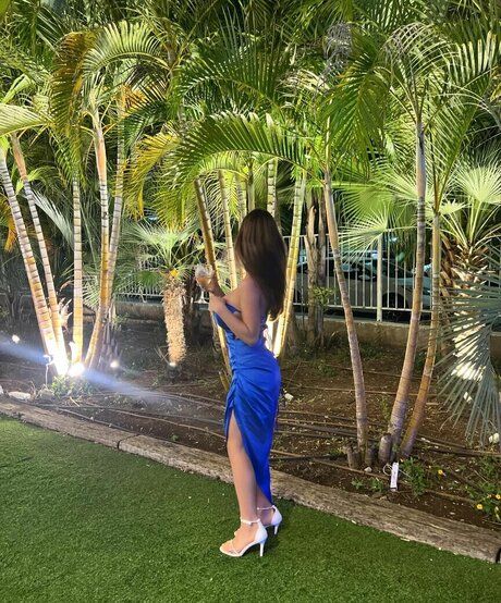 shir vaturi star sexy pics