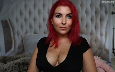 busty lingerie onlyfans erotic pics