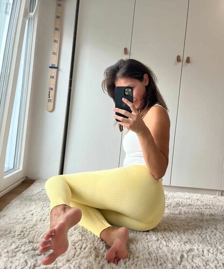 Viennagirlnextdoor star gallery