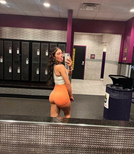 Raegan Owens perfect model pics