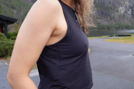 Sabrina Outdoor Profile pic