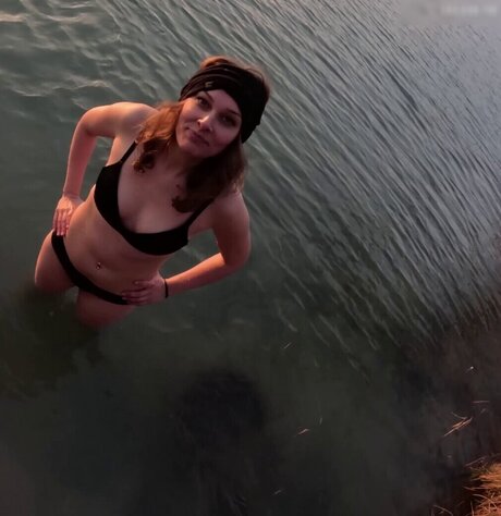 Sabrina Outdoor exclusive model picture