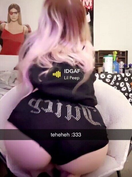 dishonestgirl model naked img