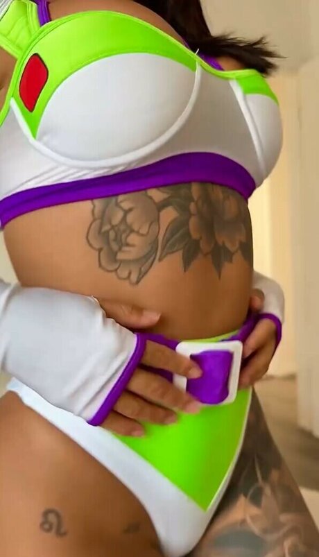 Breezy Foxx model nice gallery