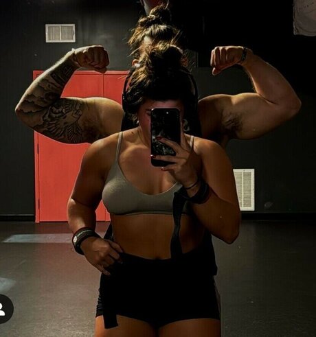 Short Mcnugget pornstar free pic