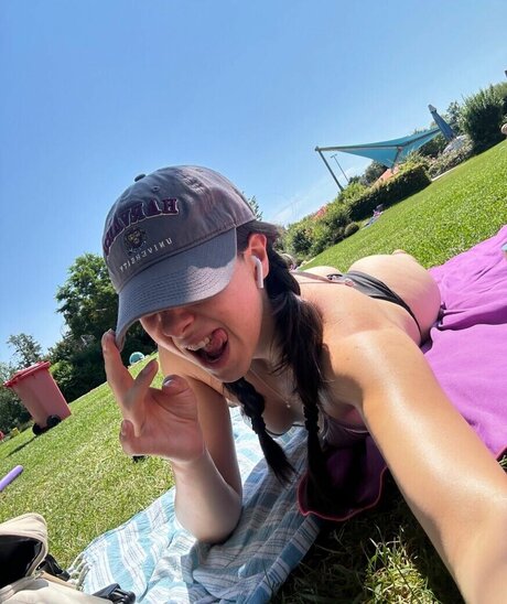 Hilal Fener model galleries