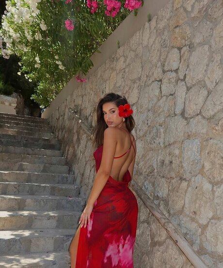 Ashleigh Menin art actress img