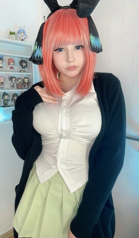 Mina min porn model gallery