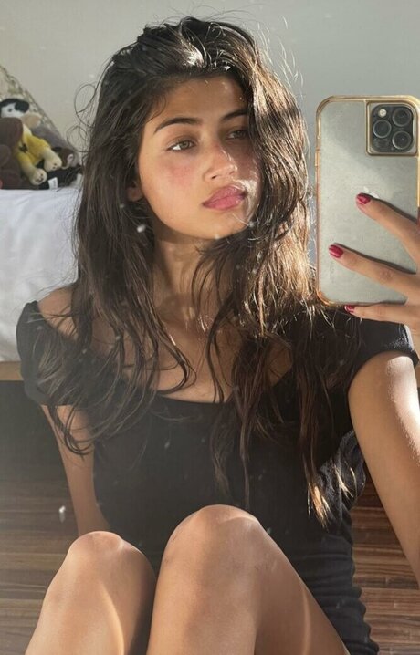 Meeya Dugied star sex pictures