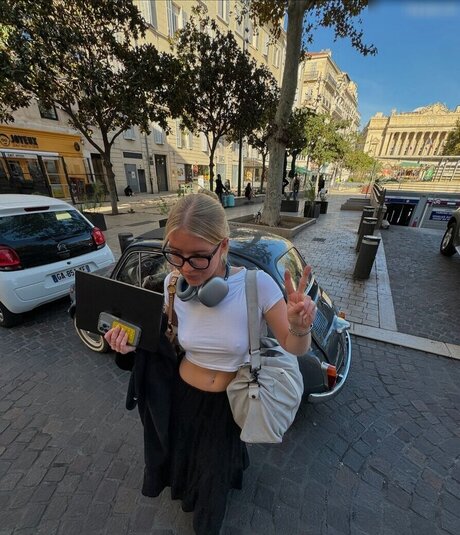 Majaaleonie pornographic star image