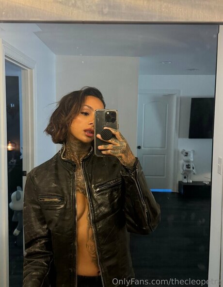 Cleo Petra adult actress pic