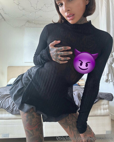 Cleo Petra nice model photo