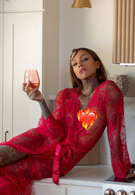 Cleo Petra top star picture