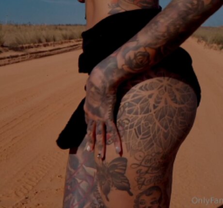 Cleo Petra pornstar adult pic