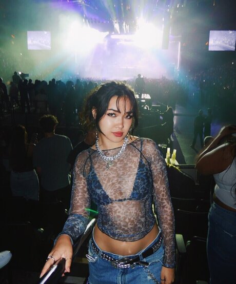 Choi Eun pornographic model photo