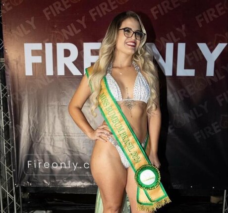 Brunadiascereja sex model pic