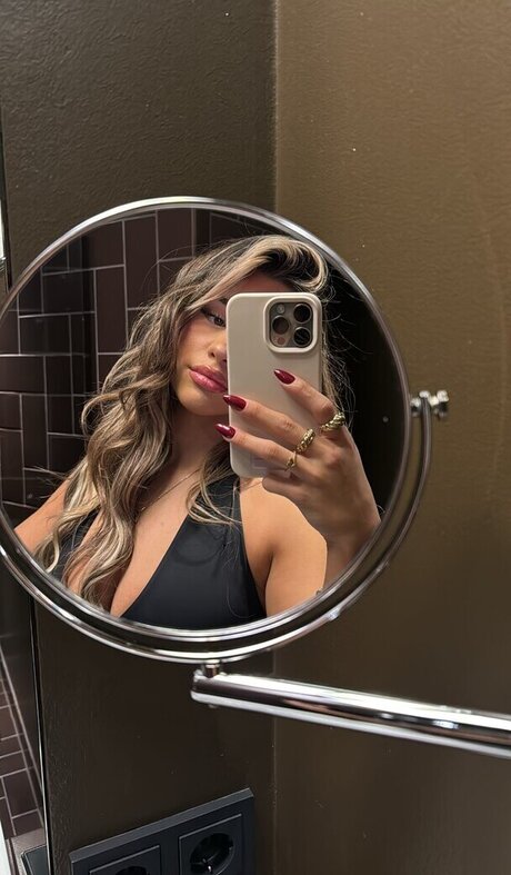 Almira Azemi art model galleries