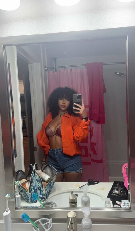 Megan Botnick star pornographic photos