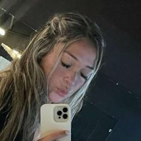 nikitarojo naked model pictures