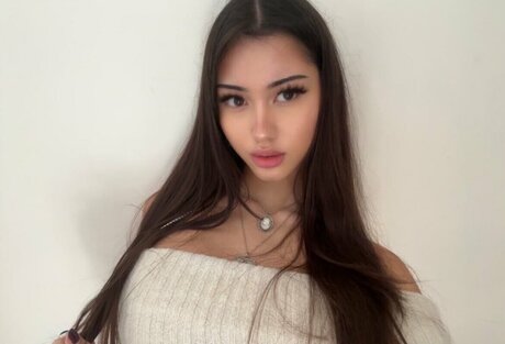 xeiyza free actress pic