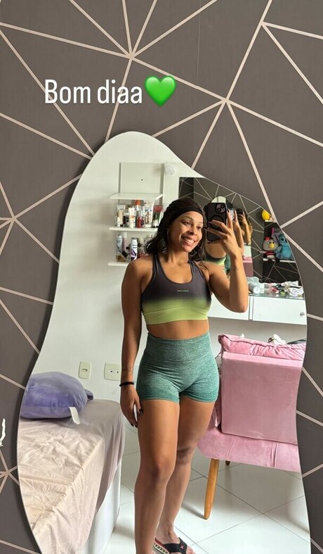 Lorrane Dos Santos nudes model photo