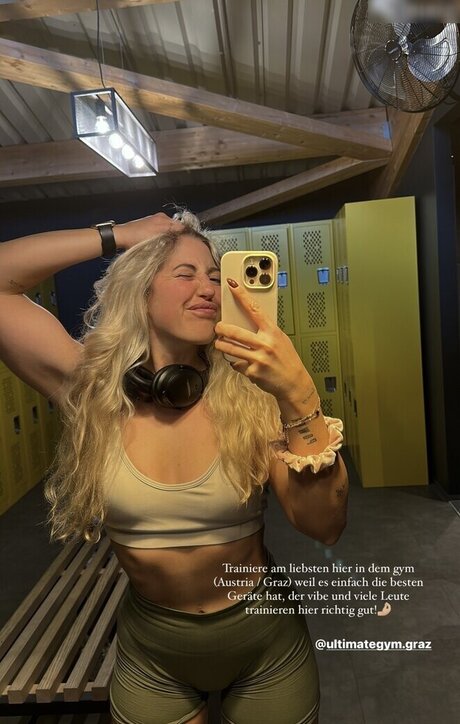 Lisa Marie Wohlmuth pretty pornstar photos