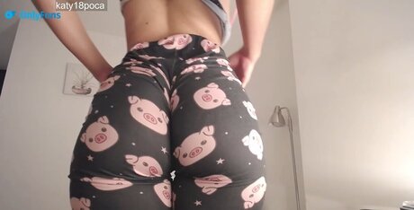 katy 18 pocahontas hot star picture