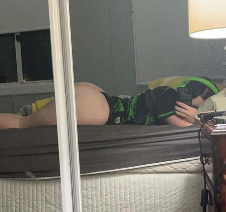 luvkeizer sex model photo