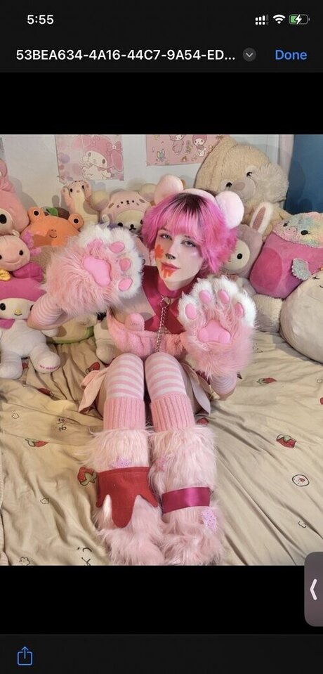 Strawbabyboy model beautiful pictures