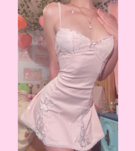 Strawbabyboy model erotic pictures