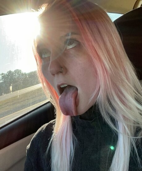 Carrie Cannie star erotic pics