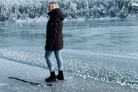 Luna Zuhause nude pornstar pic