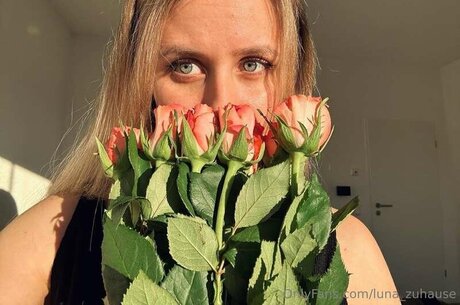 Luna Zuhause top model galleries