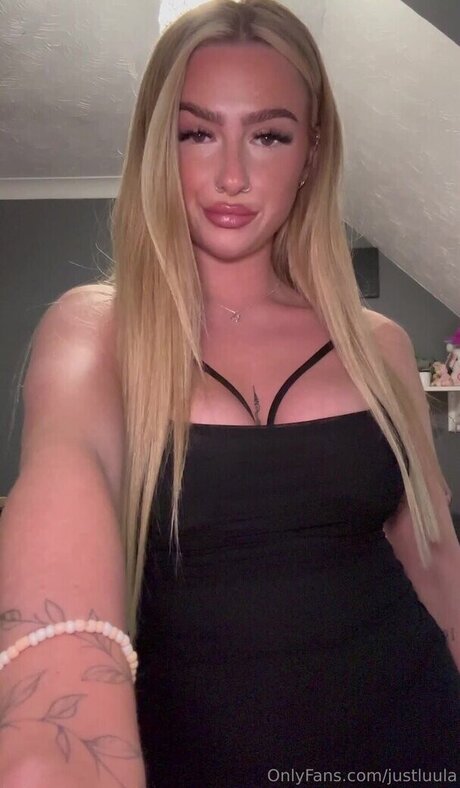 Justluula sexy actress photos