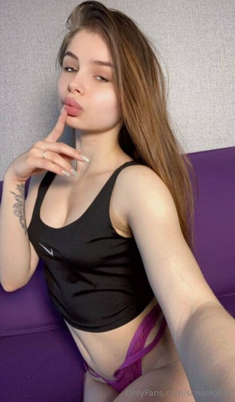 SchoolGirl9 pornstar nudes pics