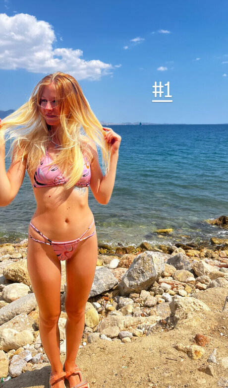 Mariia Well star beautiful picture