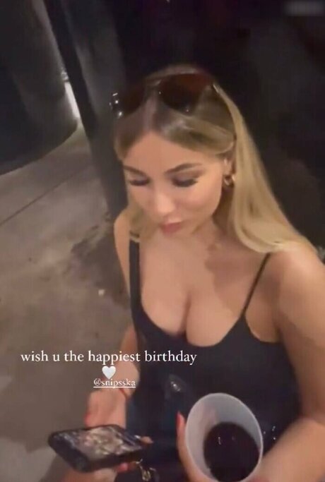 Snipsska model sexy image