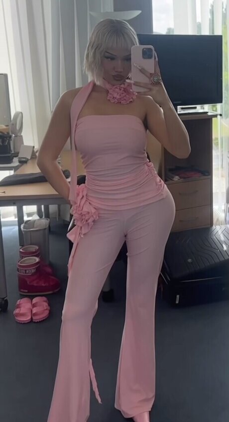 Shirin David free actress photo