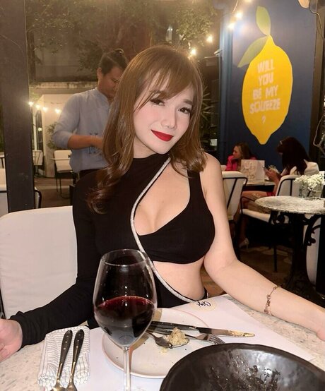 yogurtsita beautiful model archive