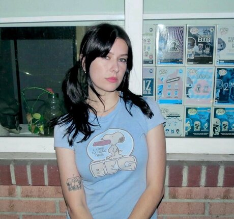 Carly McLellan exclusive model photos