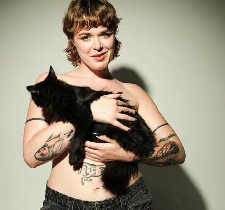 Brennan Wedl star erotic image