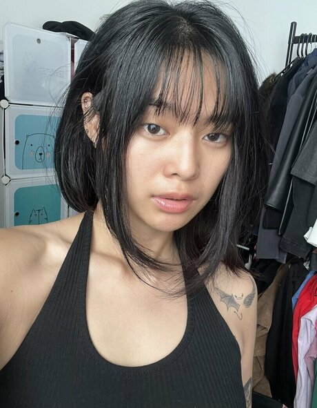 miceraa high quality actress galleries