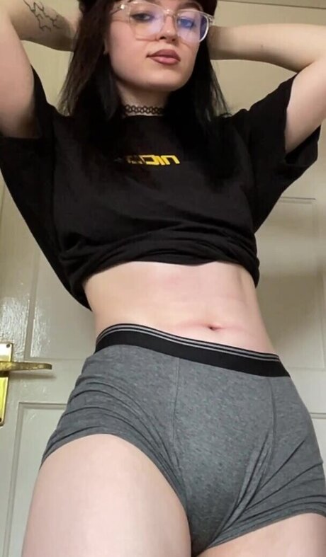 lolaxnight model high quality photo