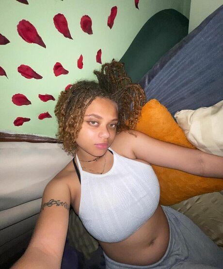 Lexcova beautiful model images