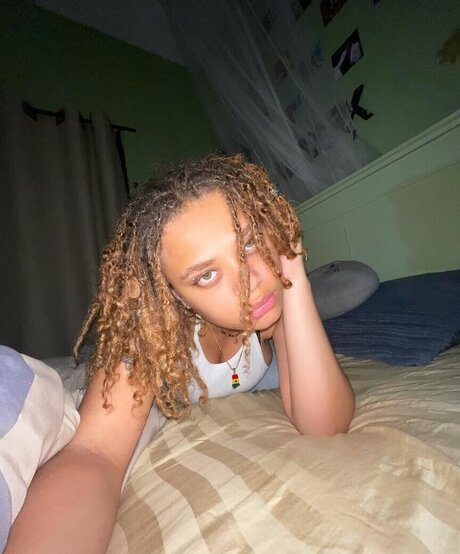 Lexcova model erotic image