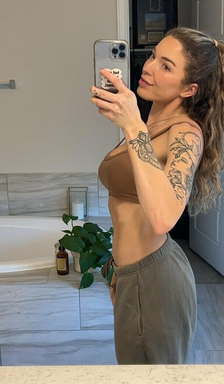 Sidney Sky star pretty image