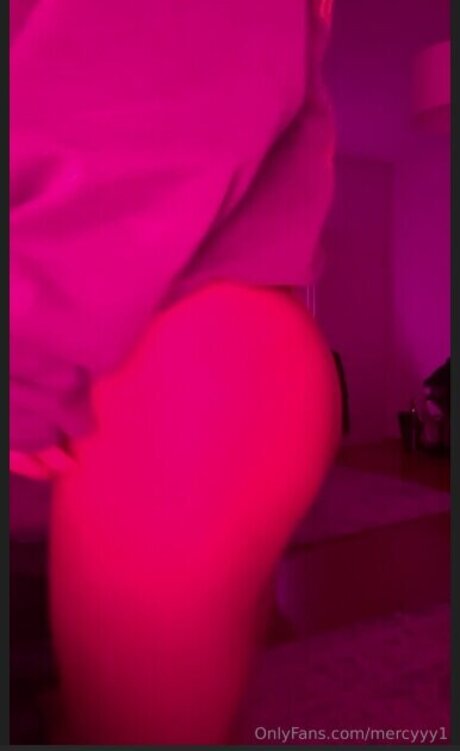 Mercyyy1 exclusive model photo